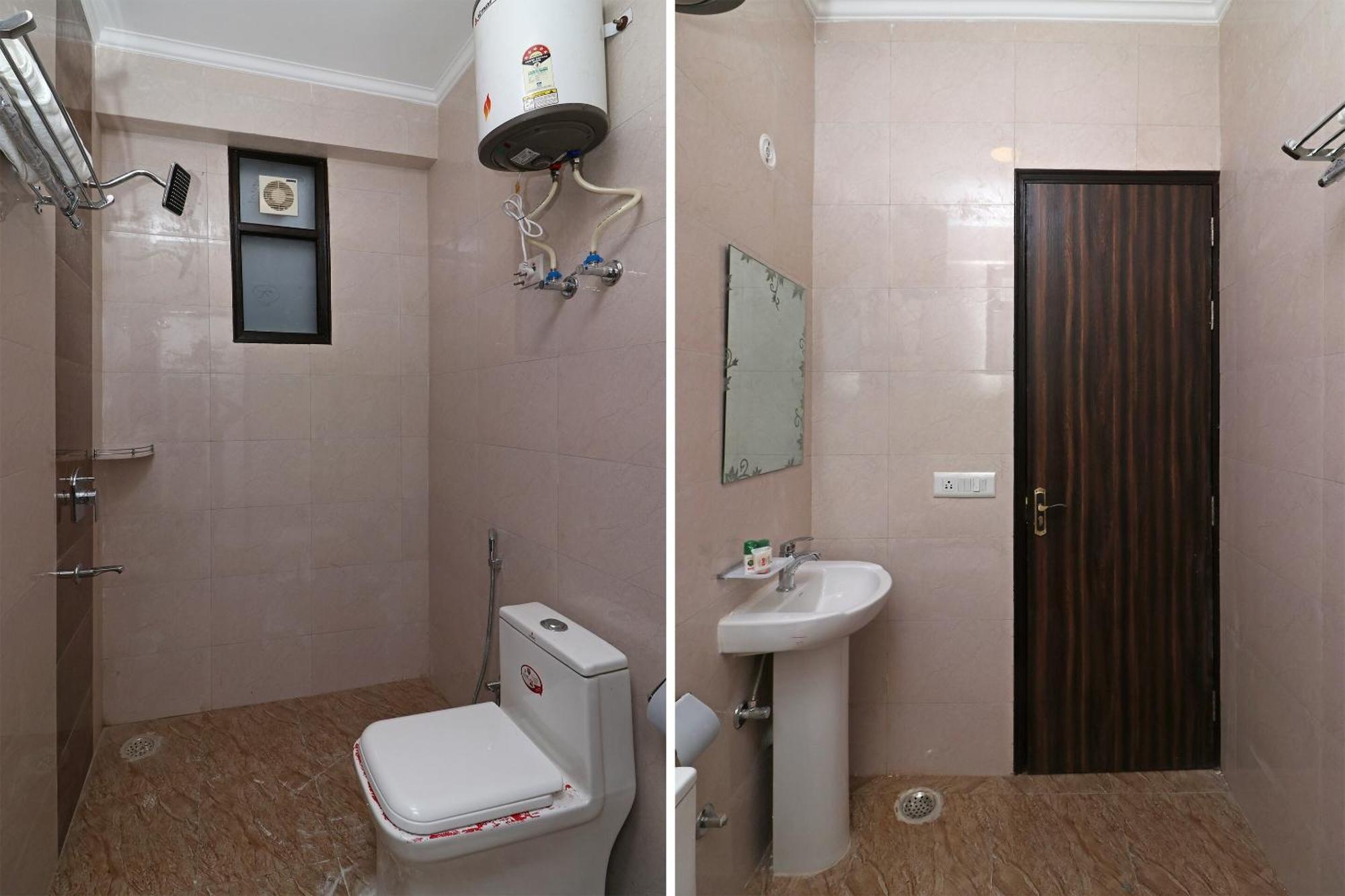 Hotel O Aamara Új-Delhi Kültér fotó