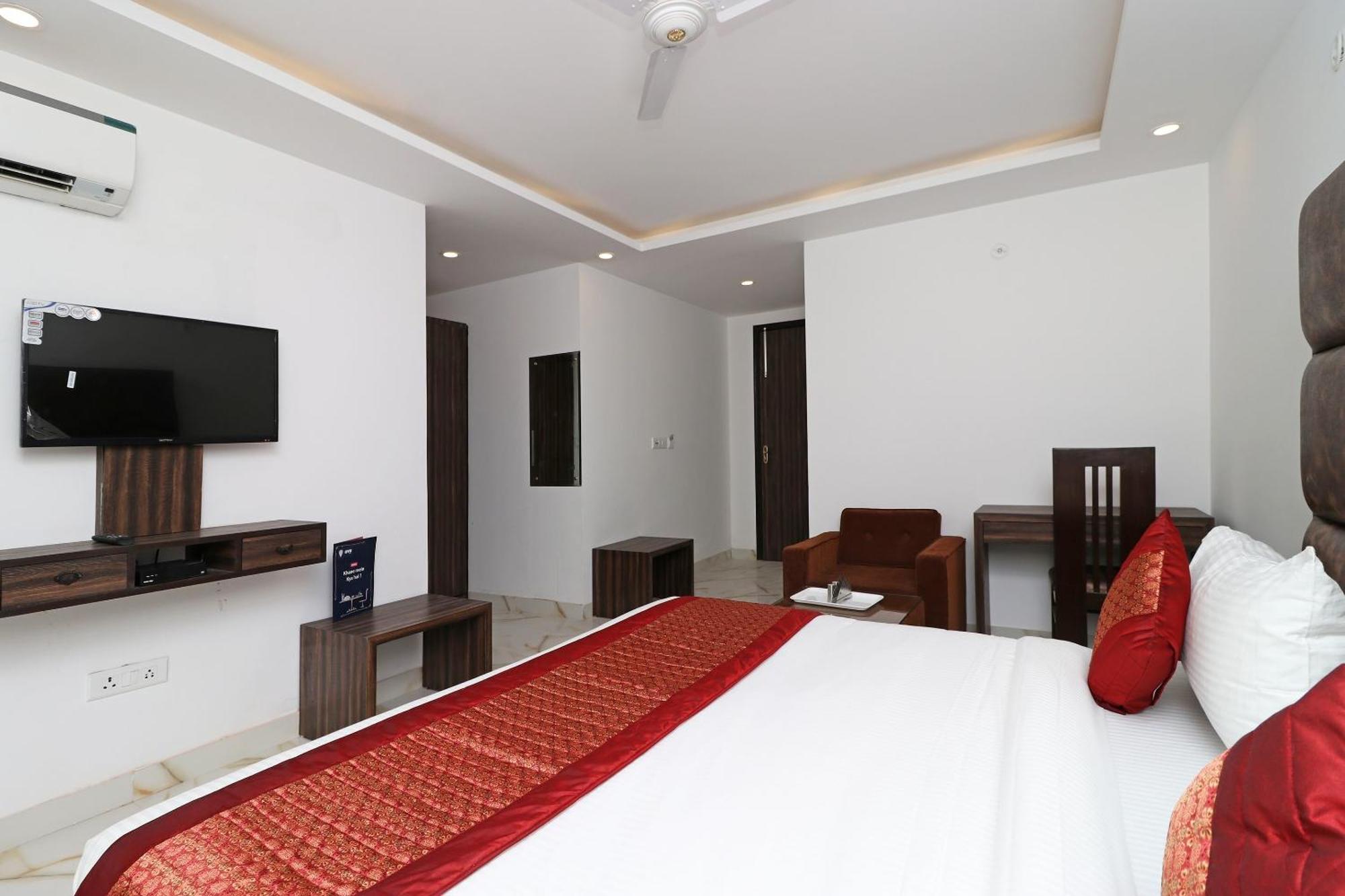 Hotel O Aamara Új-Delhi Kültér fotó